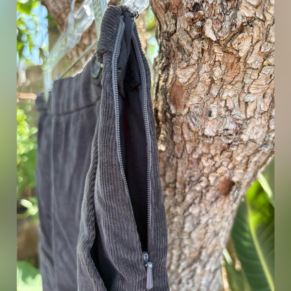 Banana Republic Factory Dark Grey Corduroy Skirt Size 2 - Picture 4 of 8